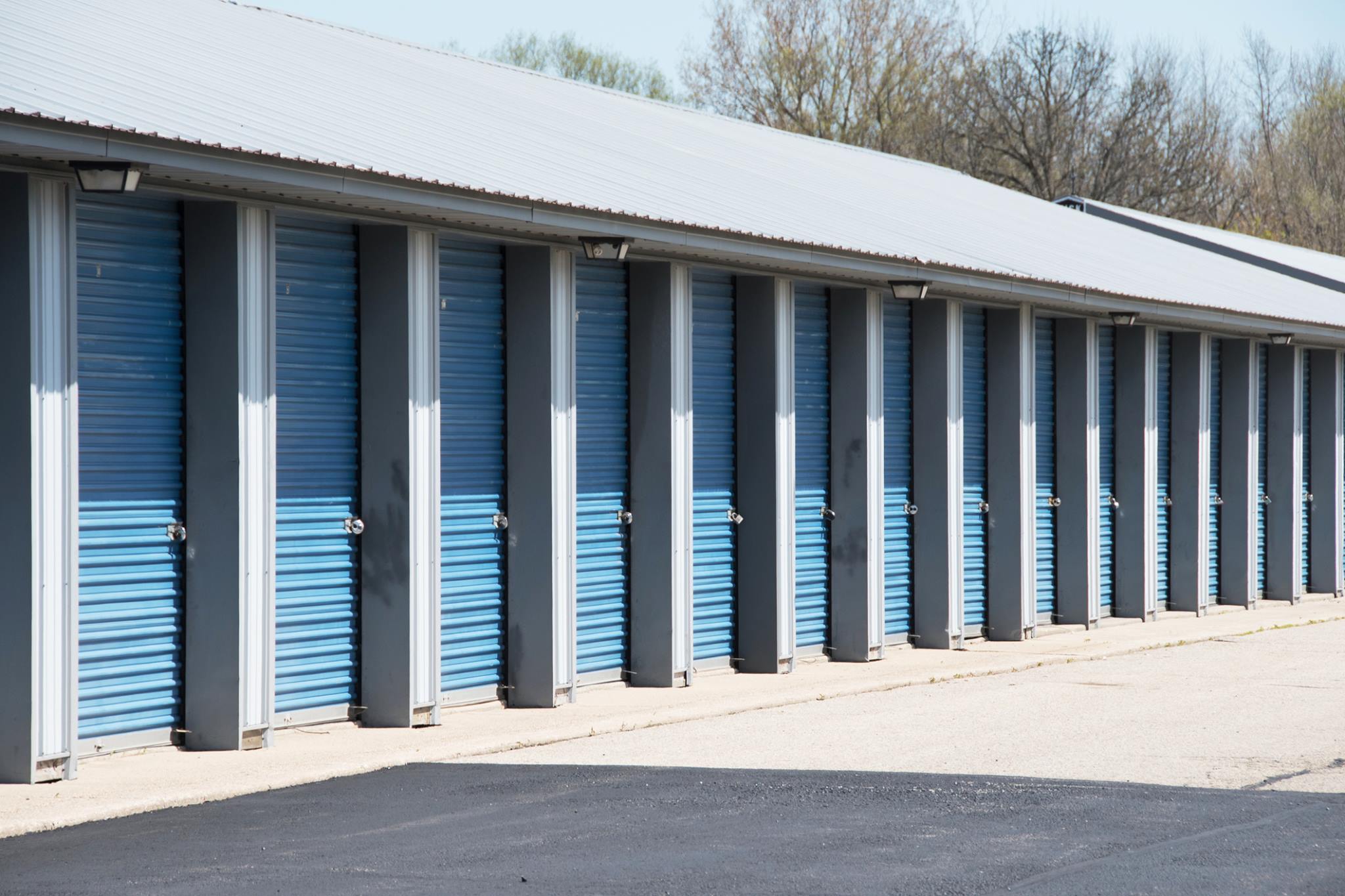 Exterior view of the lined up storage units